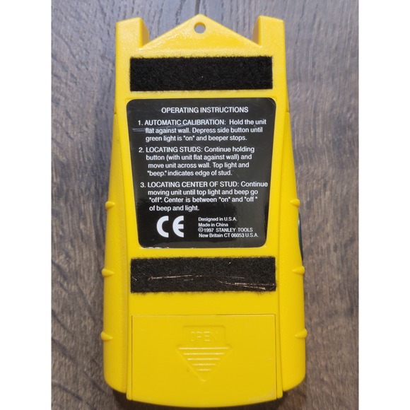 Stanley Yellow Stud Edge Finder Wall Scanner Detector Tool Tested Works - Picture 2 of 3